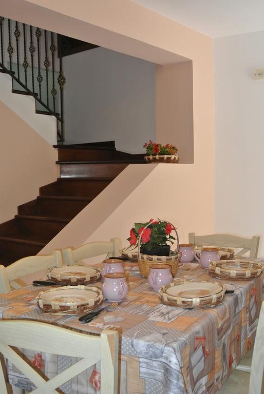 B&B Casa Antonia Trentinara ภายนอก รูปภาพ