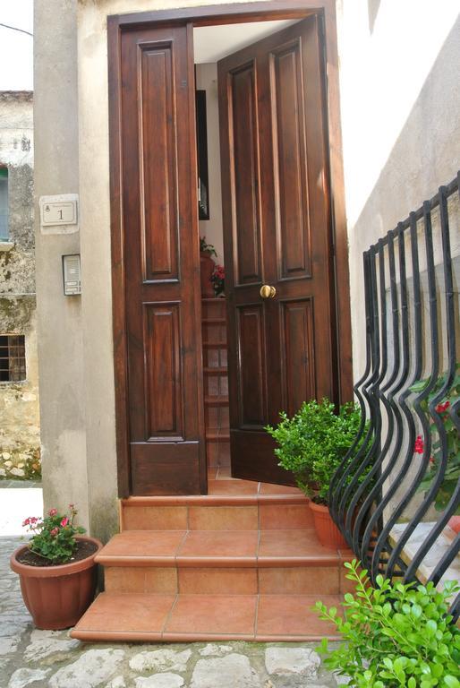 B&B Casa Antonia Trentinara ภายนอก รูปภาพ