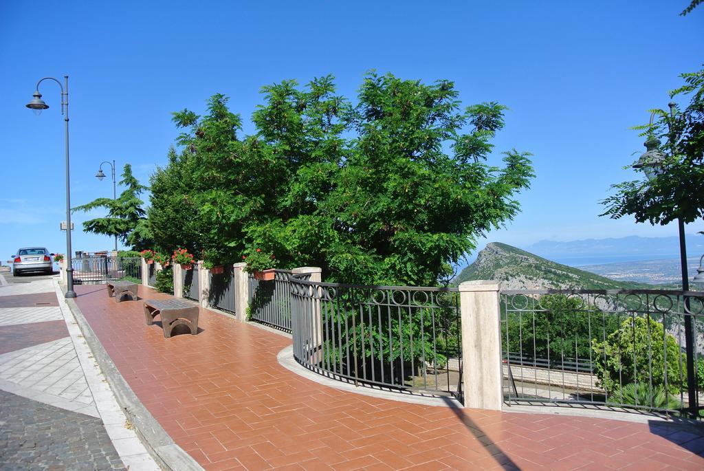 B&B Casa Antonia Trentinara ภายนอก รูปภาพ