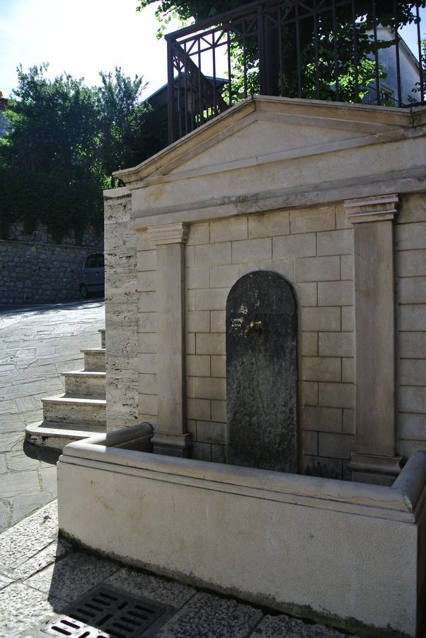 B&B Casa Antonia Trentinara ภายนอก รูปภาพ