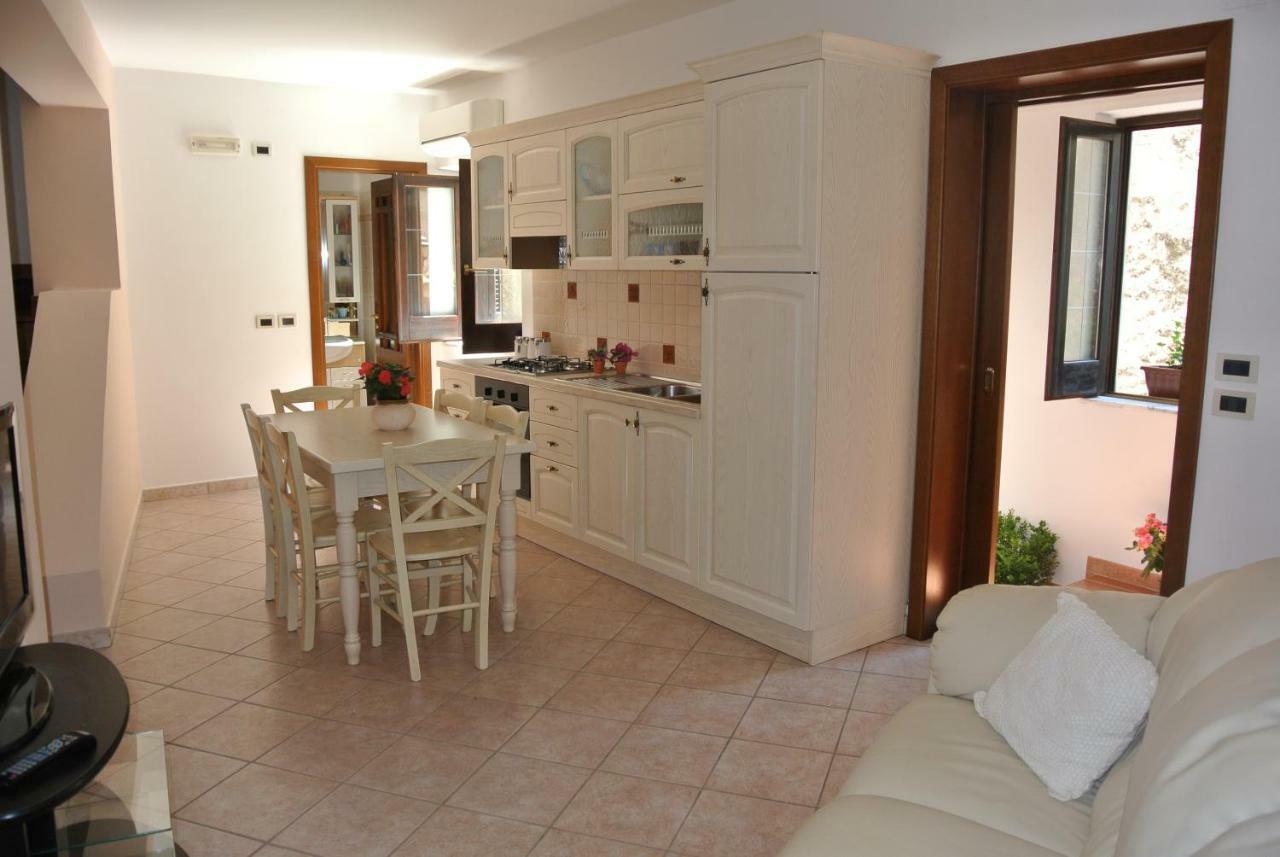 B&B Casa Antonia Trentinara ภายนอก รูปภาพ